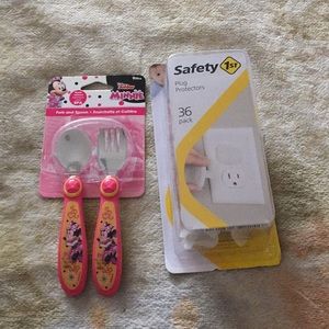 Minnie utensil set and plug protectors